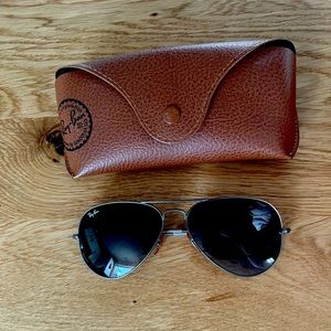 Ray-ban Aviator sunglasses
